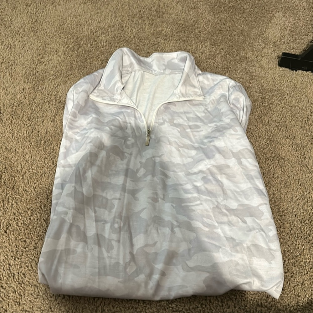 Size medium athletic top, long sleeve white camo